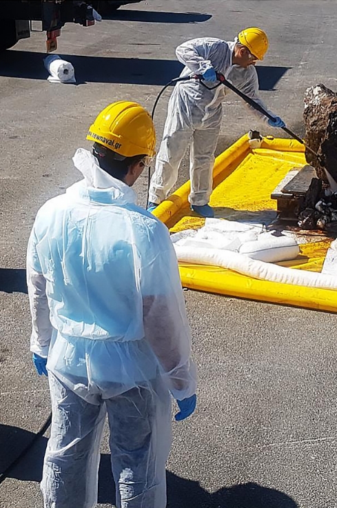 https://www.oilspillresponse.gr/wp-content/uploads/2024/05/FAQs-489x737-1.jpg
